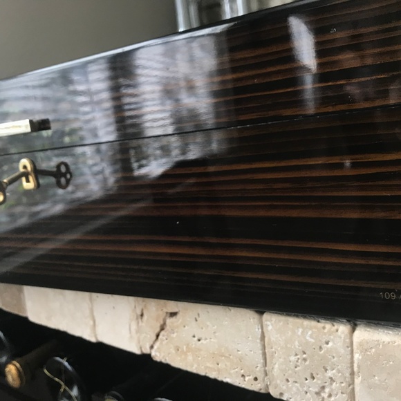 2 matching limited edition romeo y julieta humidor - Picture 8 of 8